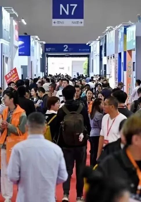 銀發經濟熱潮:中國重慶建博會聚焦適老家居新趨勢(圖4) 銀發經濟熱潮:中國重慶建博會聚焦適老家居新趨勢(圖4)